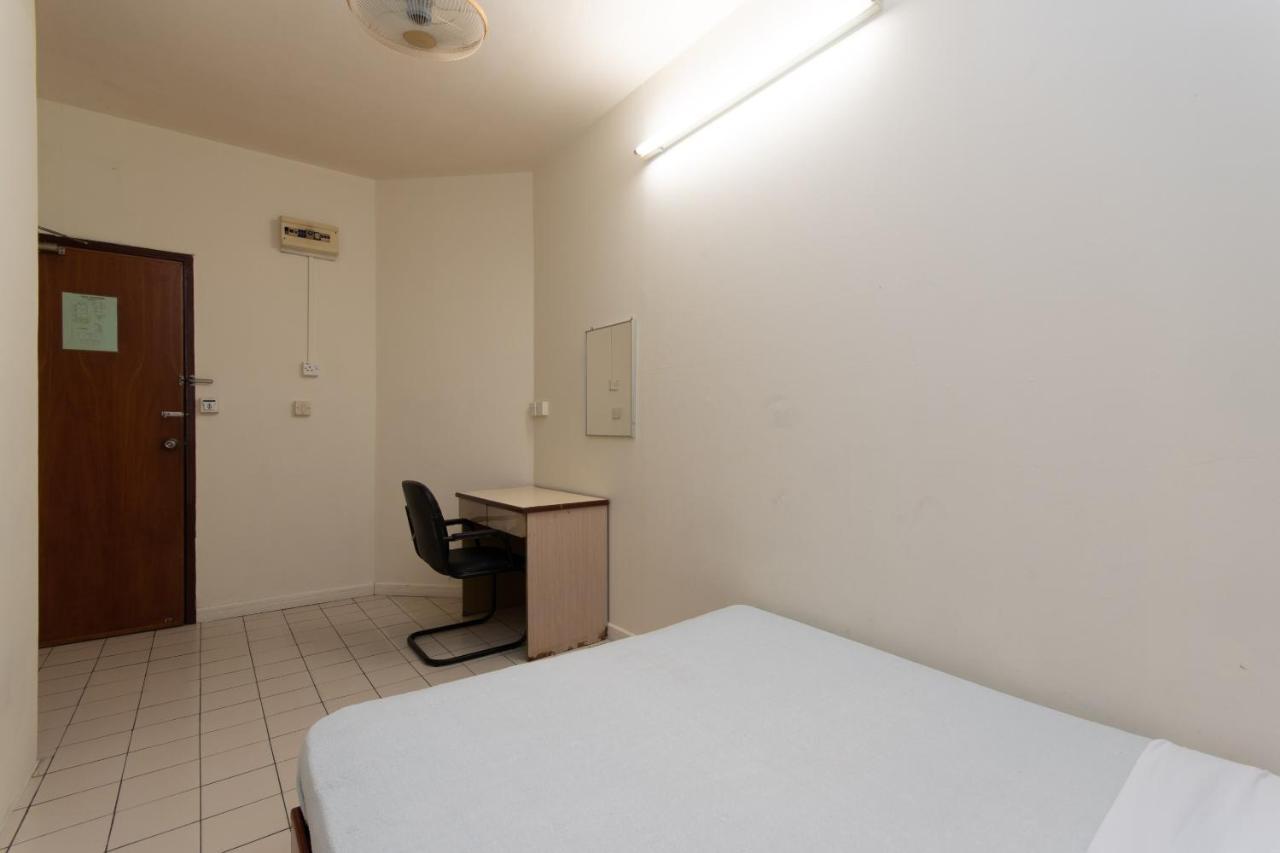 Spot On 89582 Evergreen Hotel Keningau Экстерьер фото